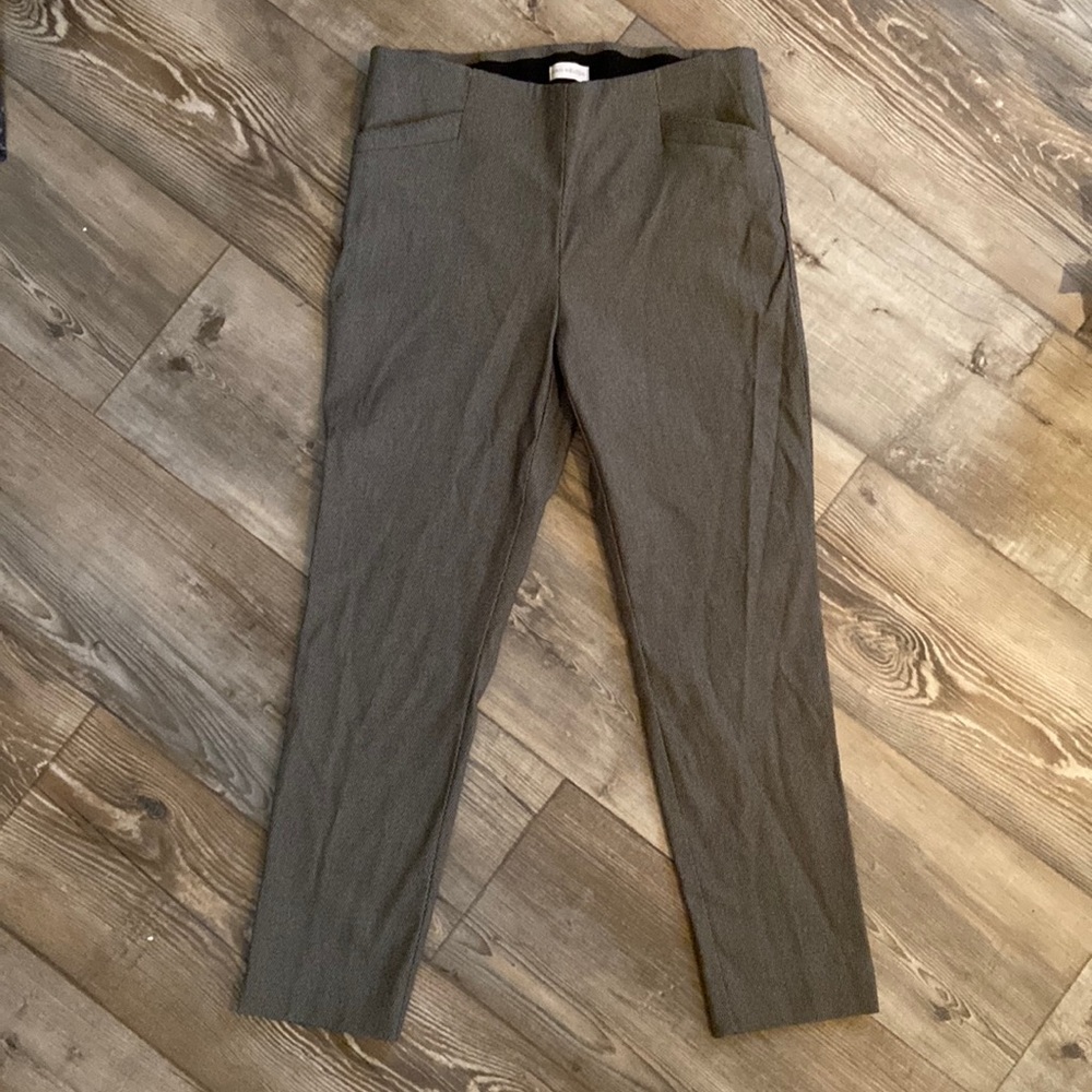 VanHeusen pull on ankle pants